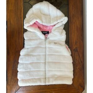 DKNY Girls Quilting White Plush Faux Fur Pink Hooded Zip Vest Sz 4